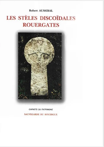 5 steles discoidales